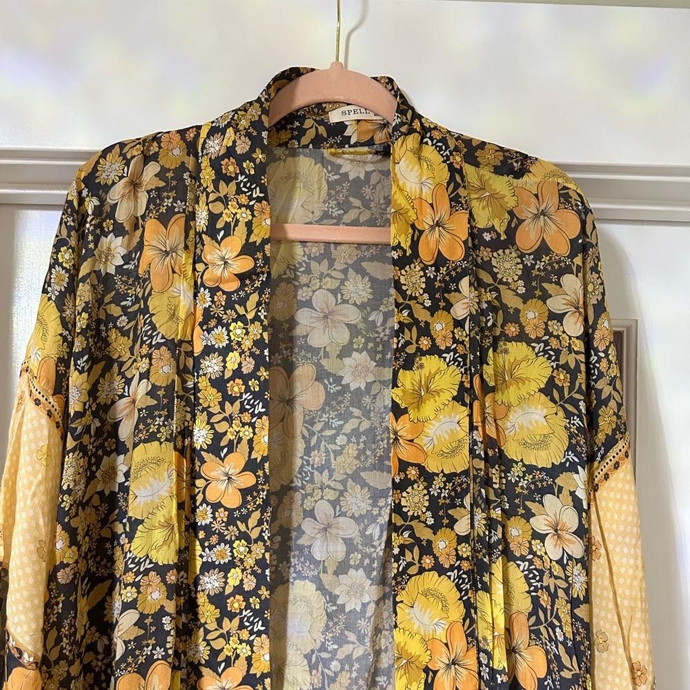 Spell Yellow and Black Kimono - Picture 4 of 8